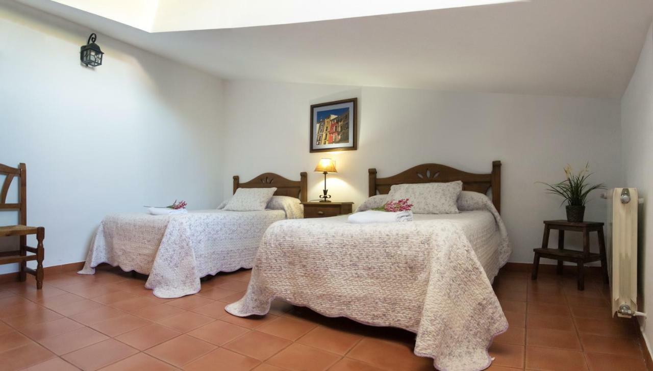 Apartamento 2 4/6 Pax Casa Rural El Sauce. A 2,5 Km De Cuenca Capital Nohales Esterno foto
