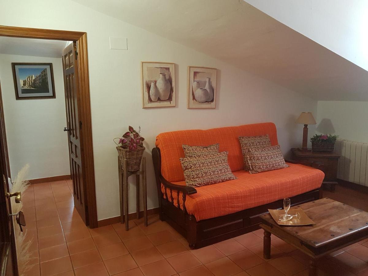 Apartamento 2 4/6 Pax Casa Rural El Sauce. A 2,5 Km De Cuenca Capital Nohales Esterno foto