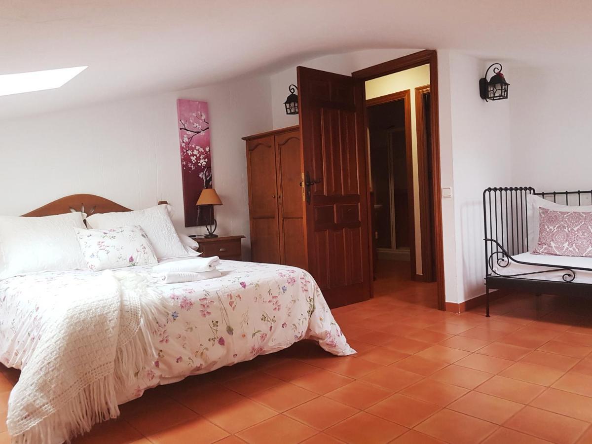 Apartamento 2 4/6 Pax Casa Rural El Sauce. A 2,5 Km De Cuenca Capital Nohales Esterno foto
