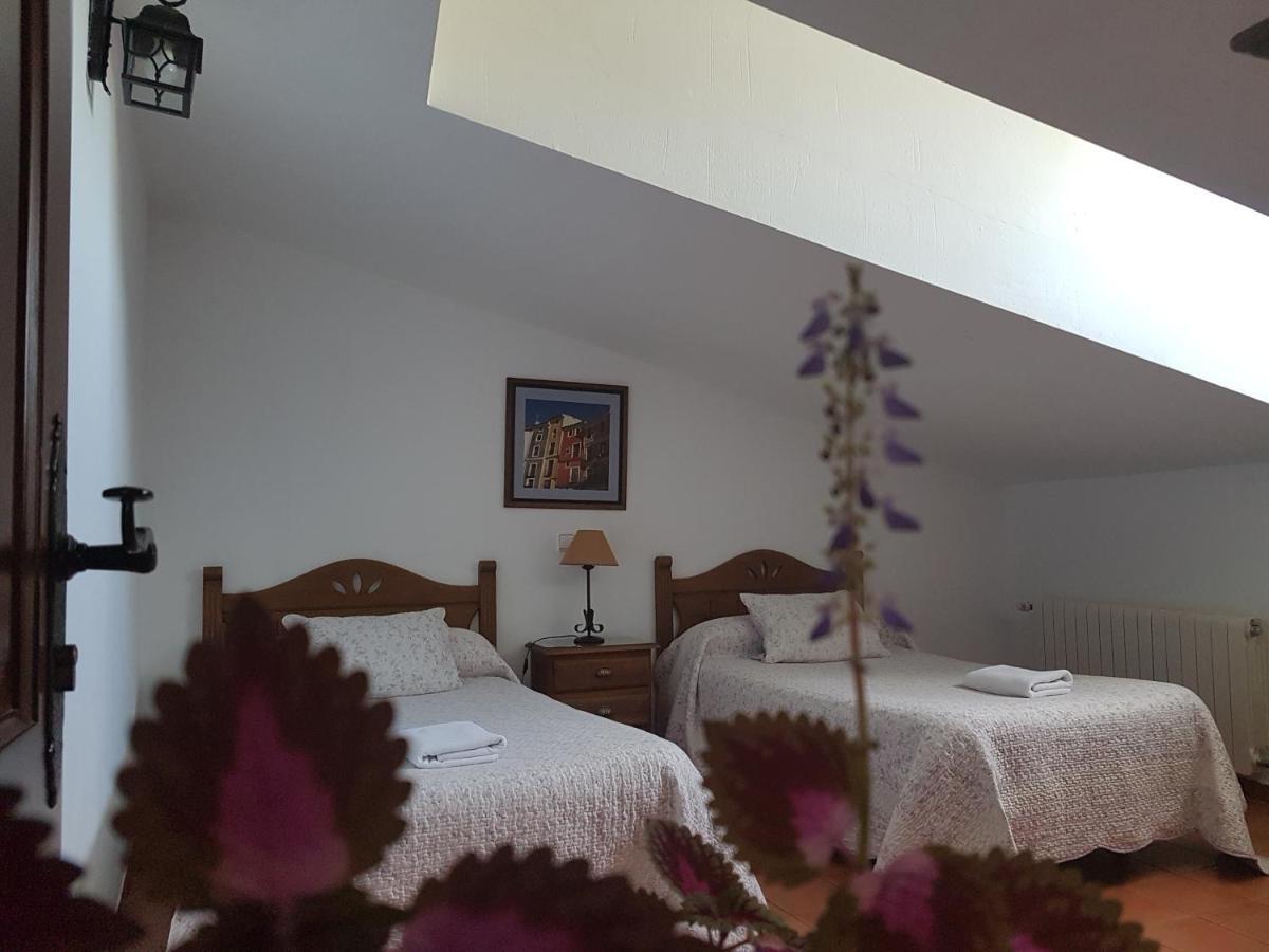 Apartamento 2 4/6 Pax Casa Rural El Sauce. A 2,5 Km De Cuenca Capital Nohales Esterno foto