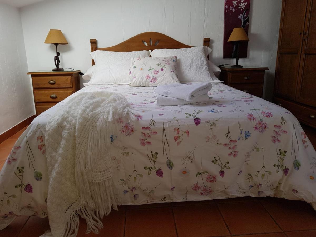 Apartamento 2 4/6 Pax Casa Rural El Sauce. A 2,5 Km De Cuenca Capital Nohales Esterno foto